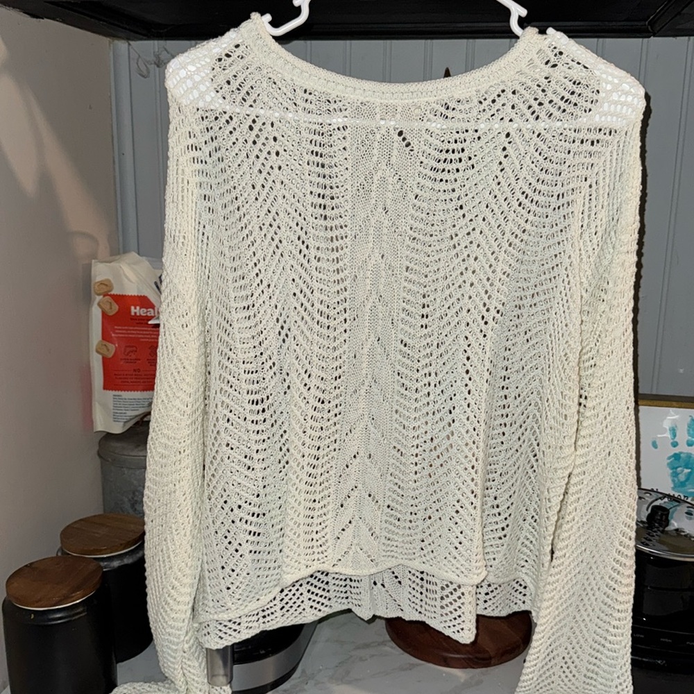 POL size s white sweater. Never worn.